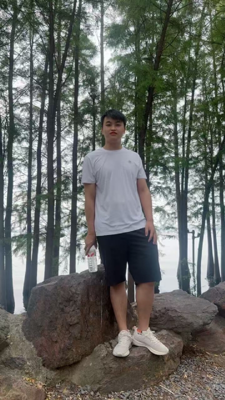嗯嗯的第一张照片--南京交友中心